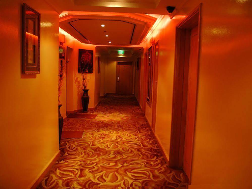 Kings Square Hotel Llc Dubai Exteriör bild